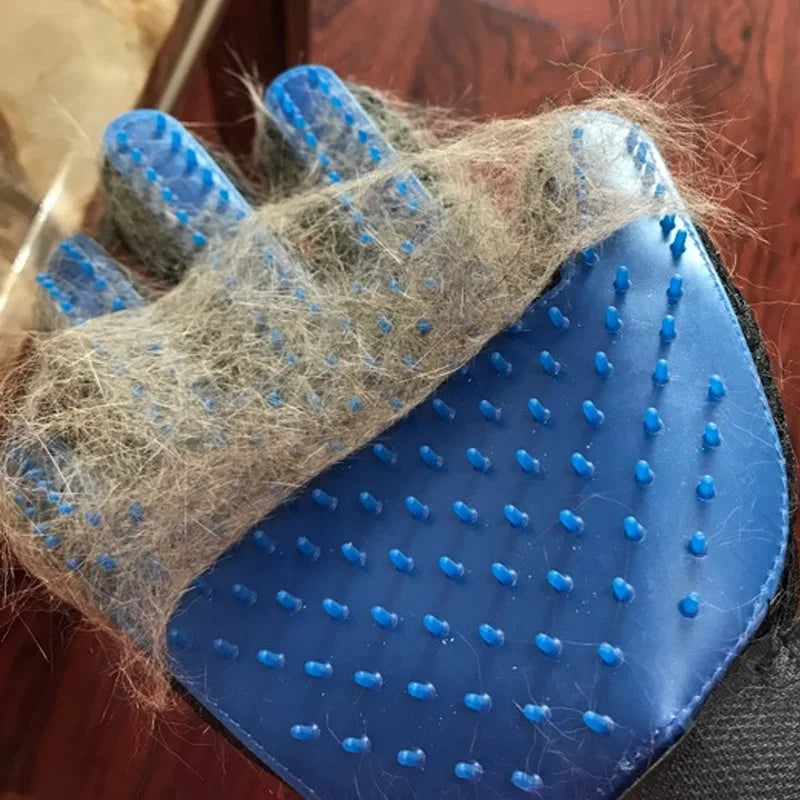 Fur-Magnet Pet Grooming Gloves