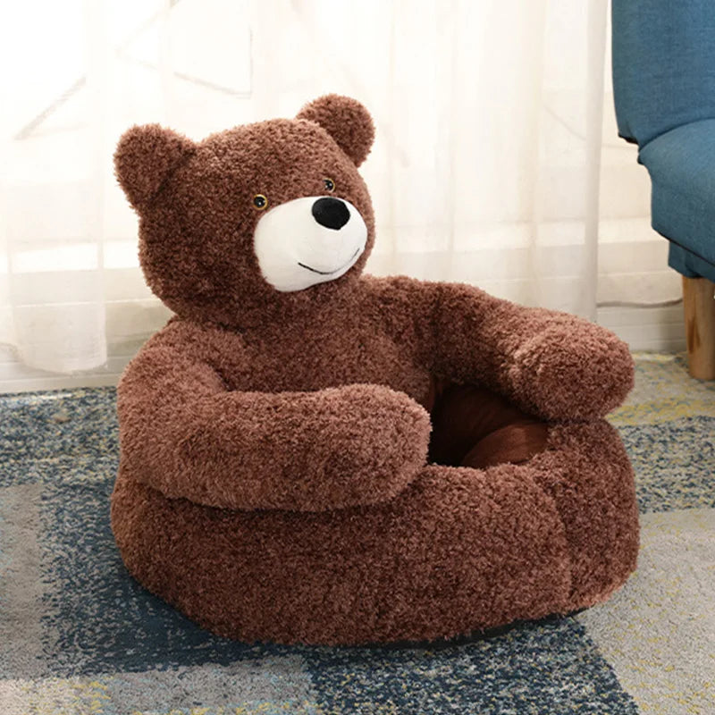 Bear-shaped semi-closed dog bed