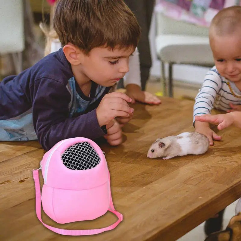 Small Pet Backpack for Squirrel, Chinchilla & Dutch Pig.